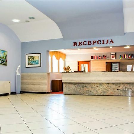 Hotel Selce Exterior photo