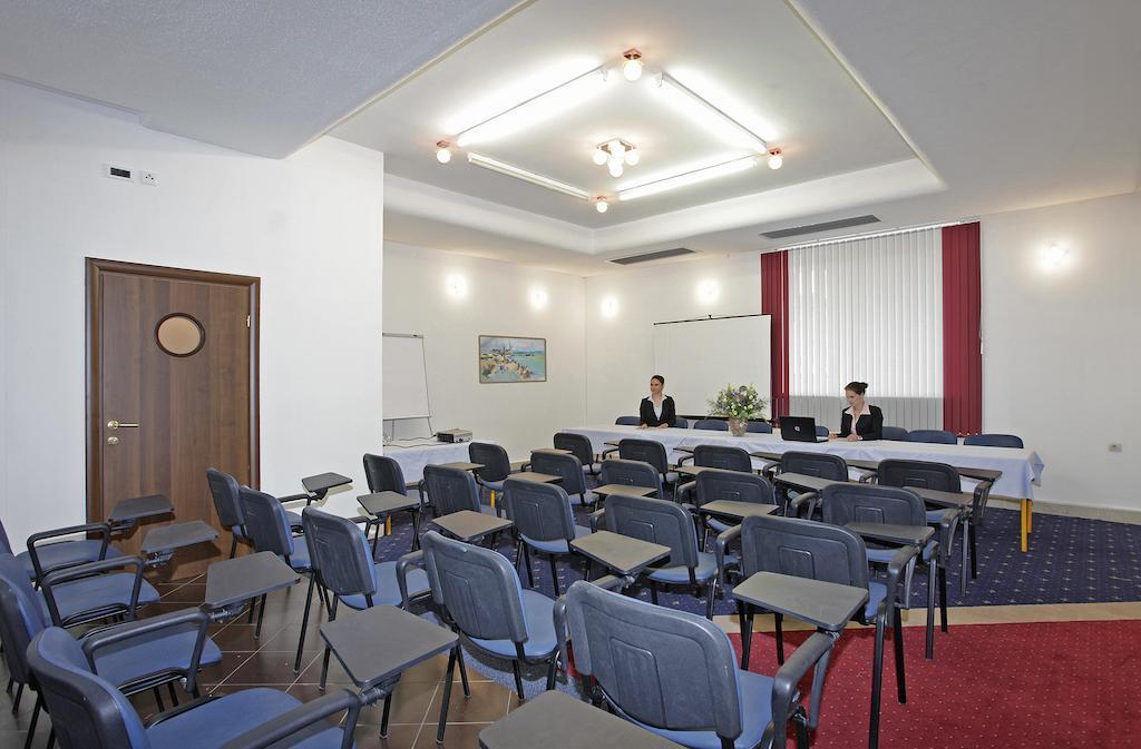 Hotel Selce Exterior photo