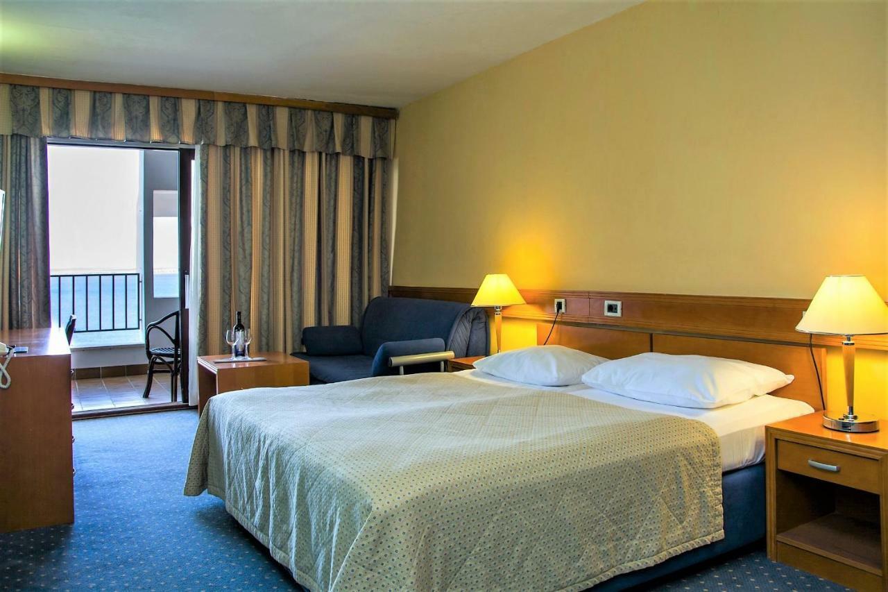 Hotel Selce Exterior photo