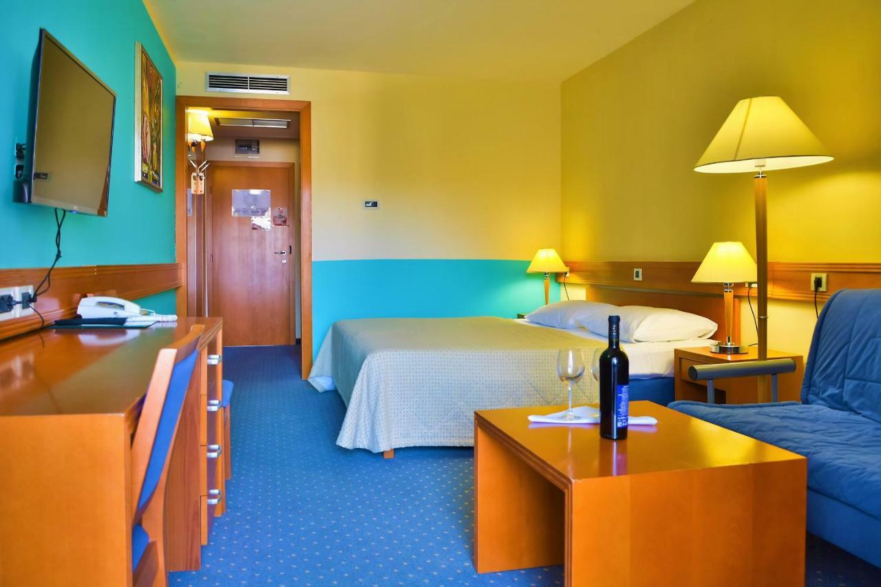 Hotel Selce Exterior photo